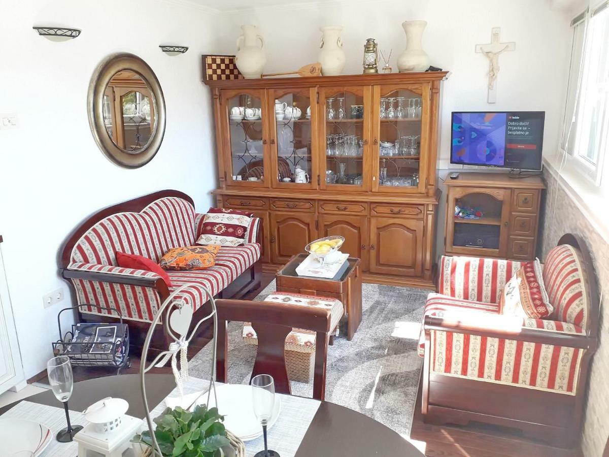 Apartment Rita Ston Ngoại thất bức ảnh
